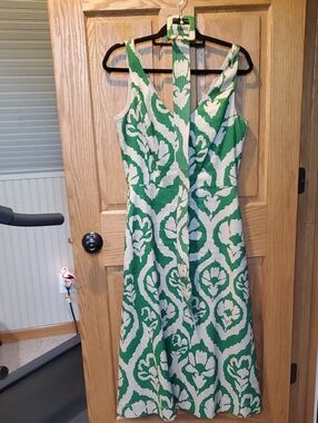 White House Black Market Green and Tan Sleeveless Midi Dress